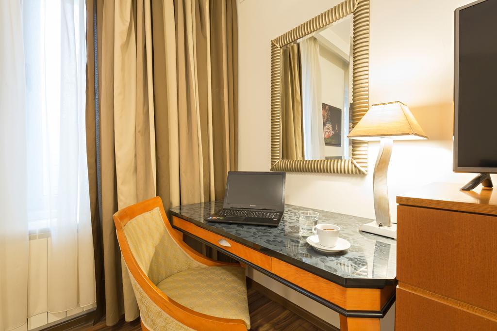 Hotel Avalon Garni Belgrade Exterior photo