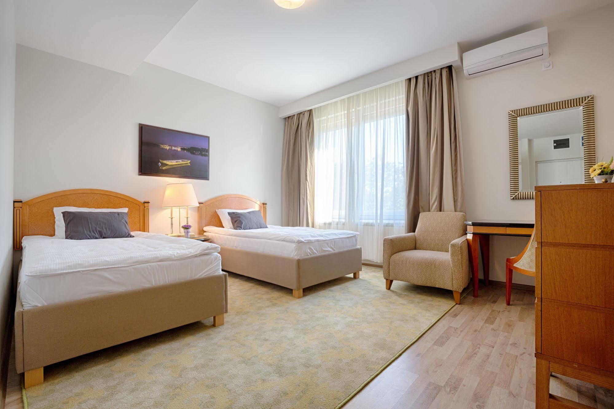 Hotel Avalon Garni Belgrade Exterior photo