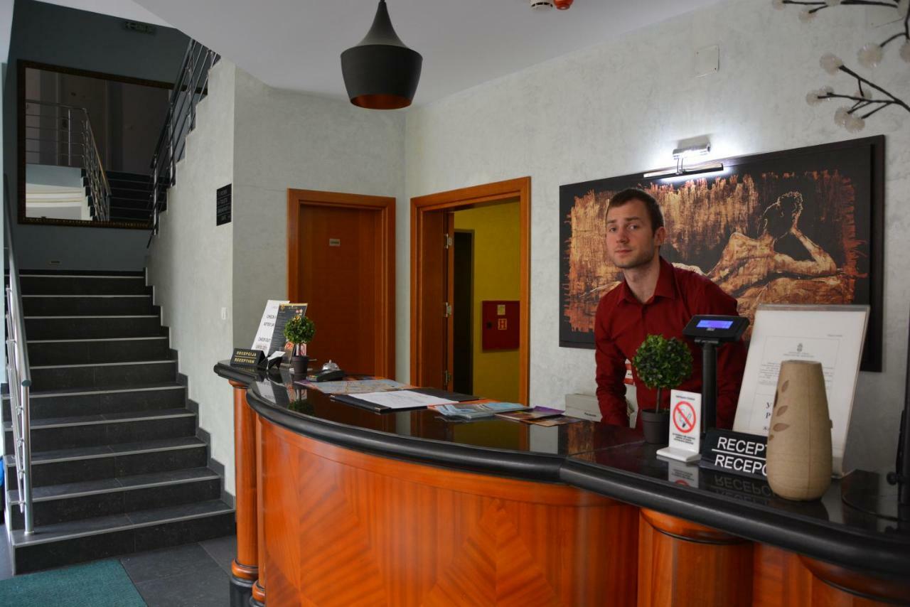 Hotel Avalon Garni Belgrade Exterior photo